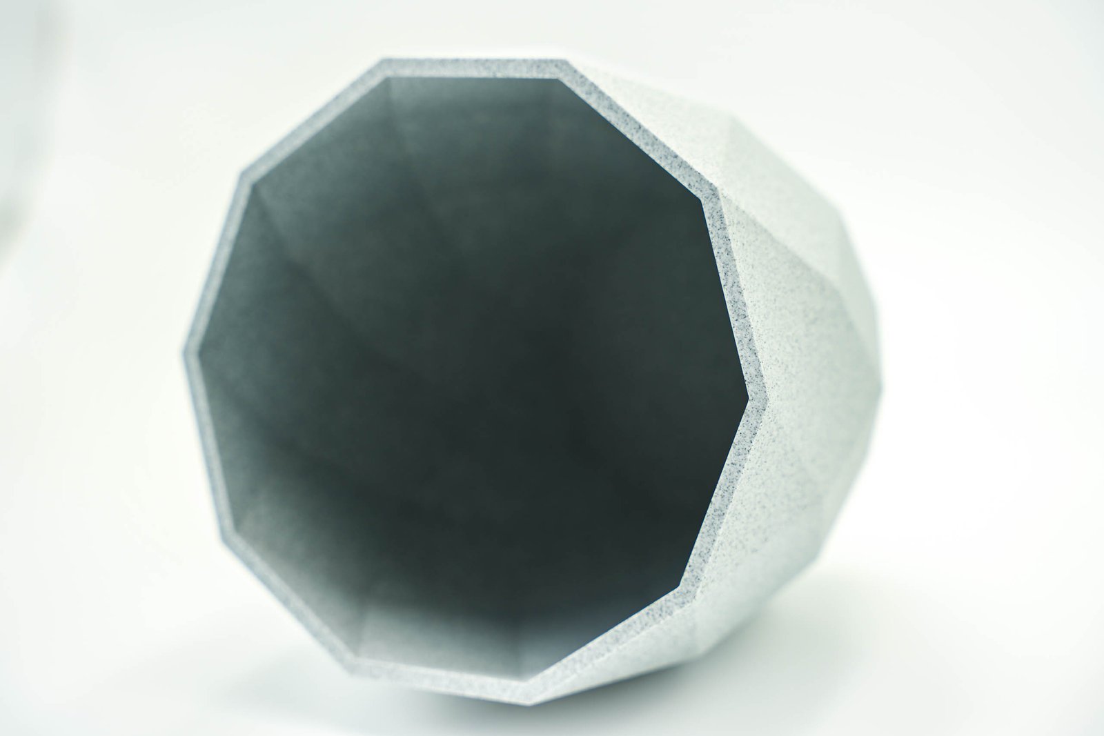 legancka Donica Geometryczna 3D – Nowoczesny Design i Wysoka Trwałość - Marmur - obrazek 5