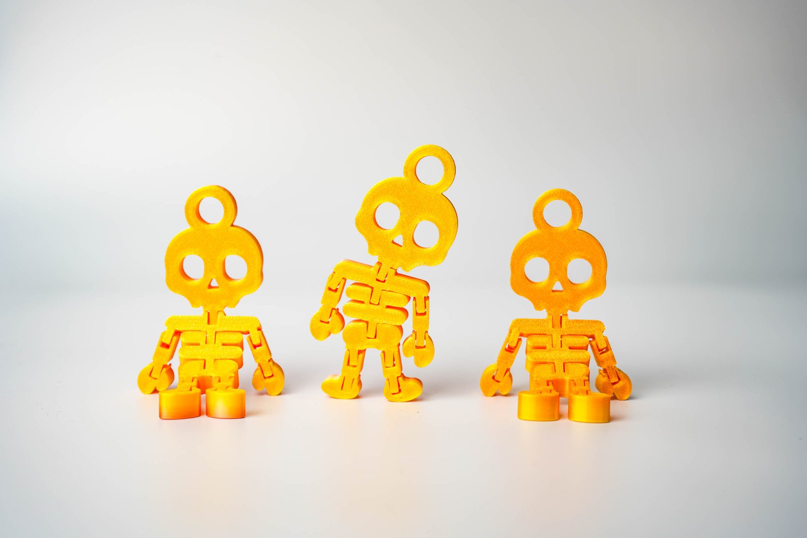 Ruchomy Szkieletor 3D – brelok z charakterem! Kolor Fire Red