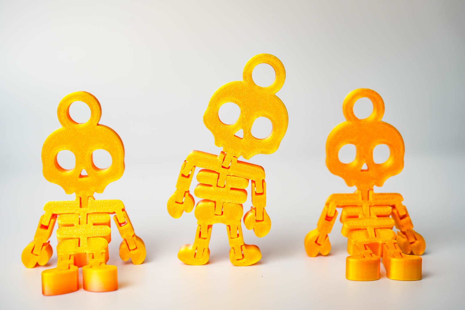 Ruchomy Szkieletor 3D – brelok z charakterem! Kolor Fire Red - obrazek 2